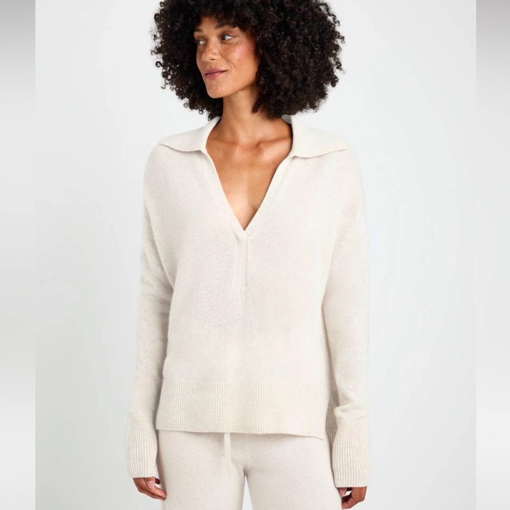 Splendid Cream V-Neck Women’s Cashmere Sweater